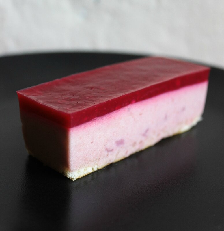 Entremet Ispahan