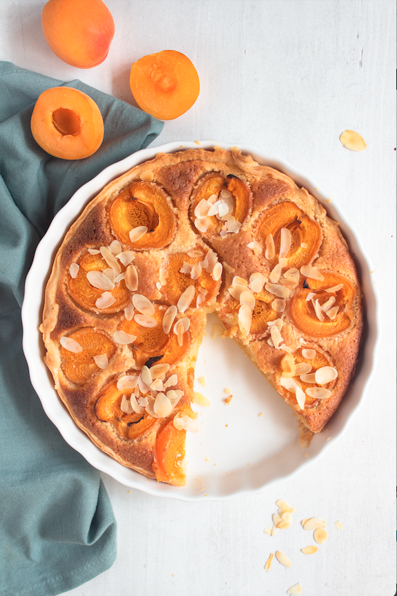 Tarte facile aux abricots et aux amandes effilées