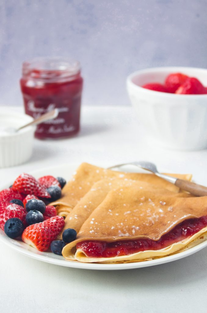 recette de base de crêpes françaises très fines